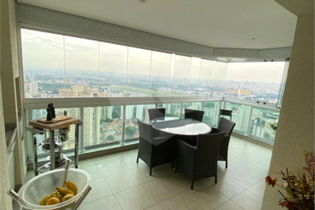 Apartamento à venda com 3 suítes em Santa Teresinha, São Paulo, SP