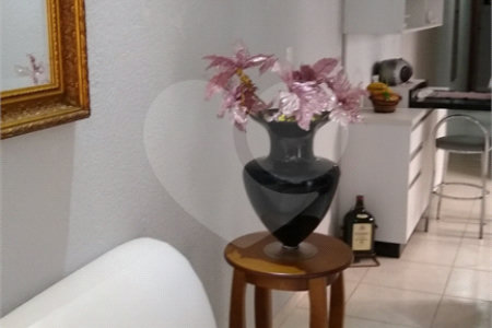 Sobrado à venda com 2 quartos, sendo 1 suíte,  em Jardim Regente, Indaiatuba, SP