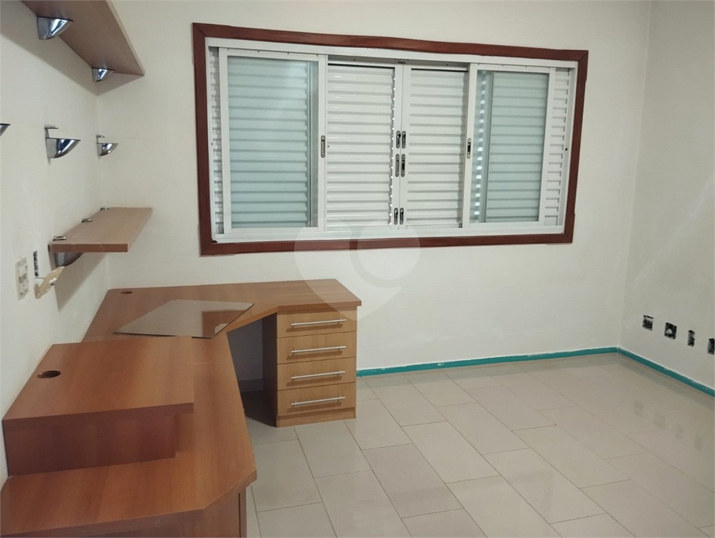 Sobrado à venda com 4 quartos, sendo 3 suítes, em Altos do Jaraguá, Araraquara, SP