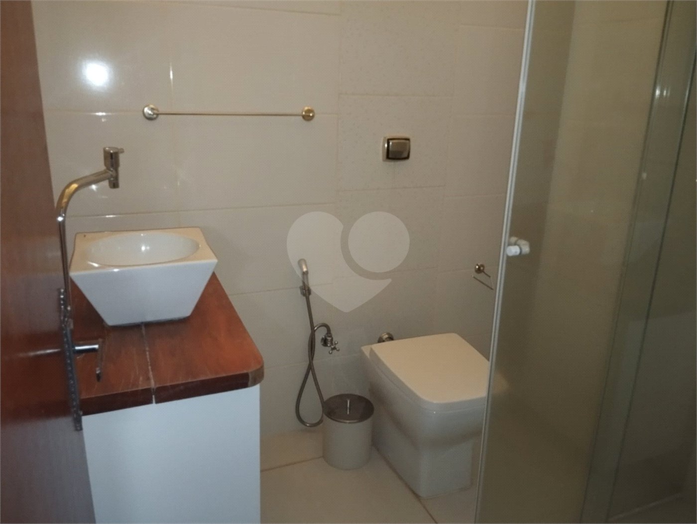 Apartamento à venda com 3 quartos, sendo 1 suíte, no Centro, Araraquara, SP