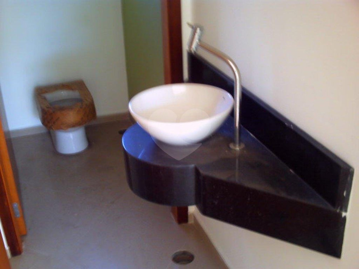 Sobrado à venda com 3 quartos, sendo 1 suíte, em Vila Irmãos Arnoni, São Paulo, SP