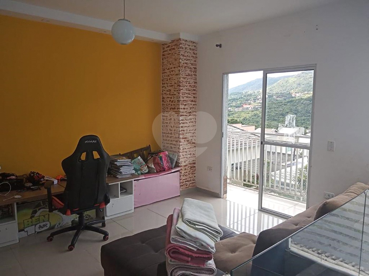 Casa à venda com 4 quartos, sendo 3 suítes, no condomínio Refúgio do Sauá I, Atibaia - SP