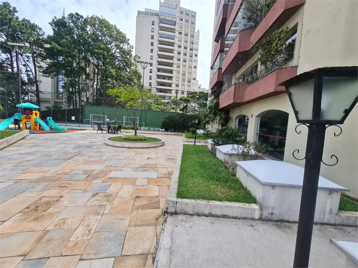 Apartamento à venda com 3 suítes em Conjunto Residencial Morumbi, São Paulo, SP