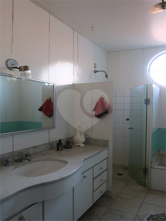 Casa à venda com 5 quartos, sendo 1 suíte, em Jardim Guedala, São Paulo, SP
