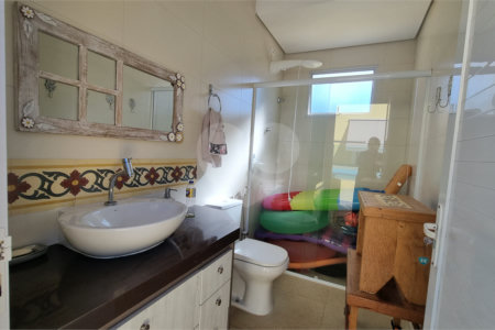 Casa à venda com 3 quartos, sendo 1 suíte,  no condomínio Vivendas do Lago, Sorocaba - SP