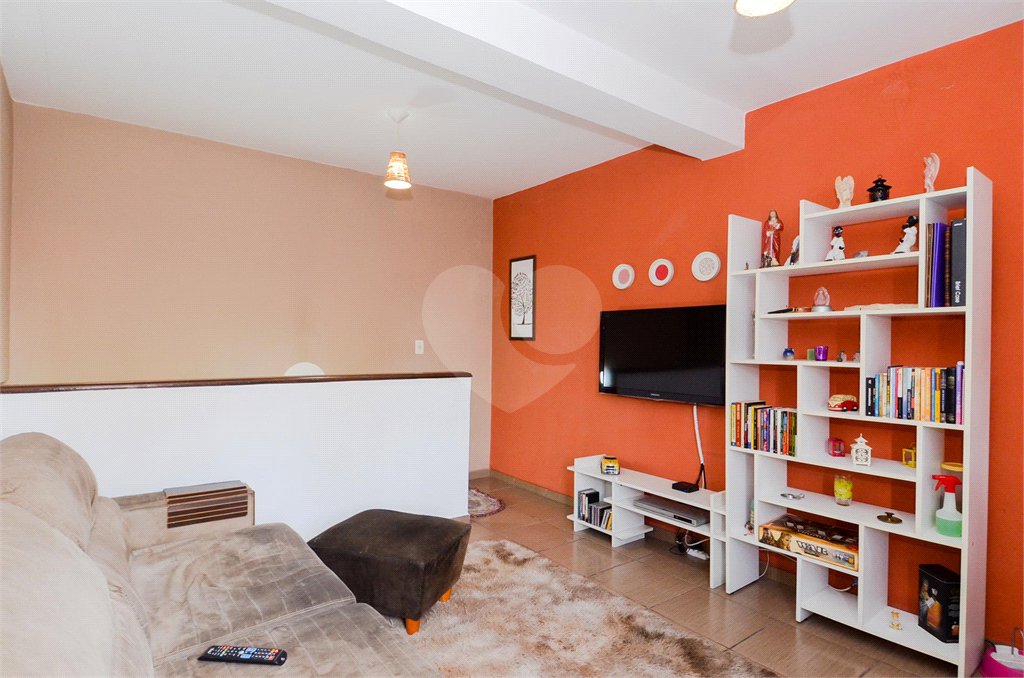 Casa à venda com 4 quartos, sendo 1 suíte, em Jardim Nova Taboão, Guarulhos, SP