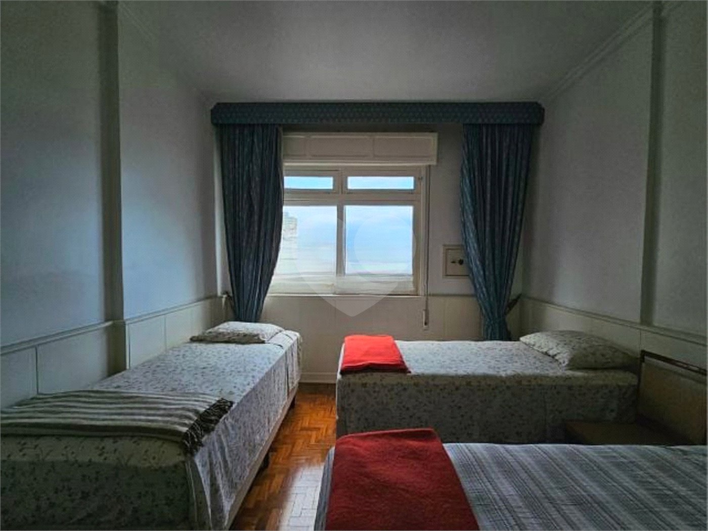 Apartamento à venda com 4 quartos em Pitangueiras, Guarujá, SP