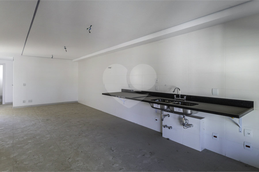 Apartamento à venda com 4 quartos, sendo 3 suítes, em Perdizes, São Paulo, SP