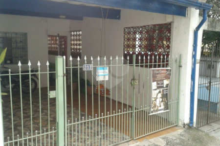 Casa Térrea à venda com 4 quartos, sendo 1 suíte, em Santa Teresinha, São Paulo, SP