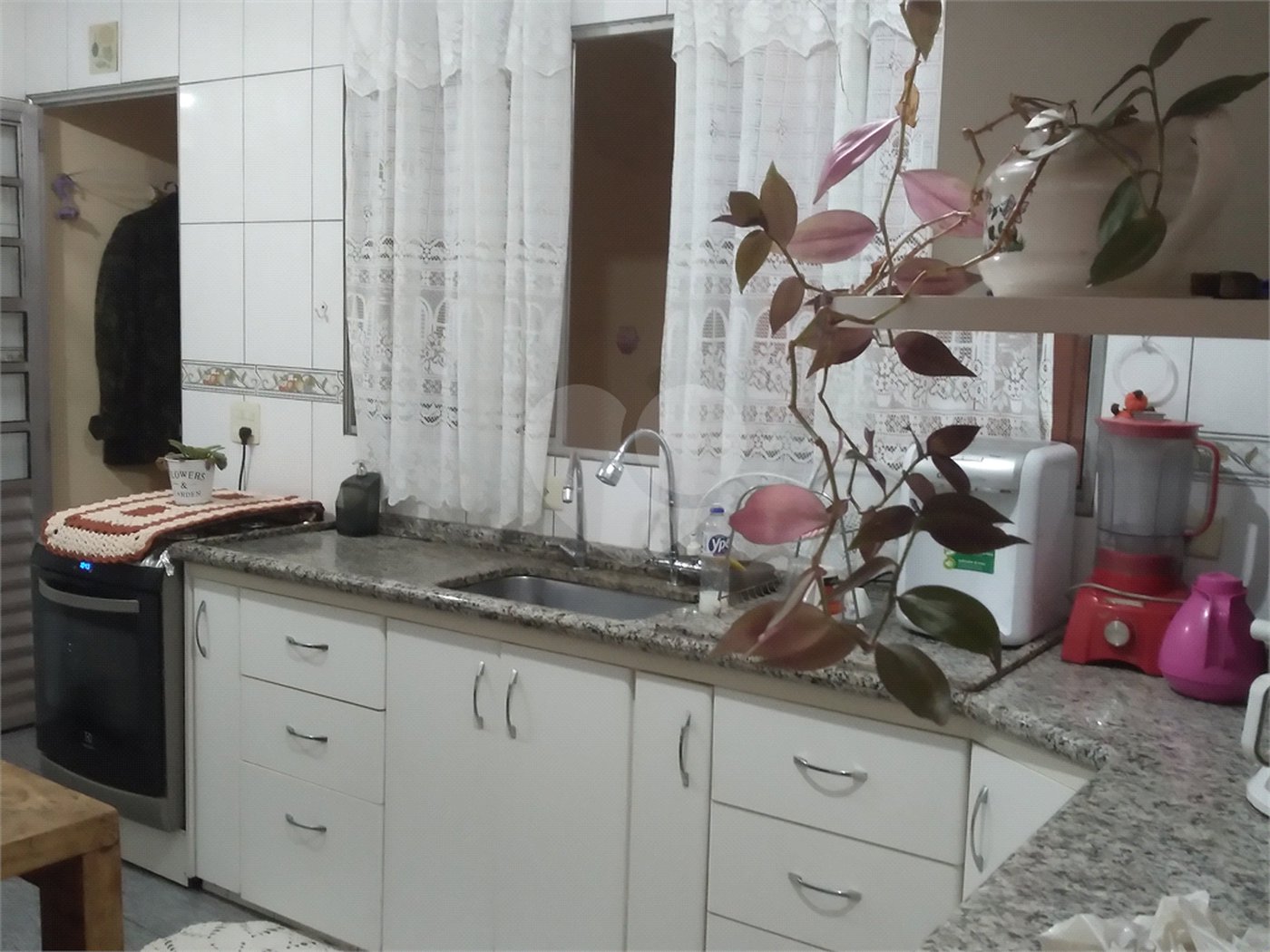 Sobrado à venda com 3 quartos, sendo 2 suítes, em Vila Gustavo, São Paulo, SP