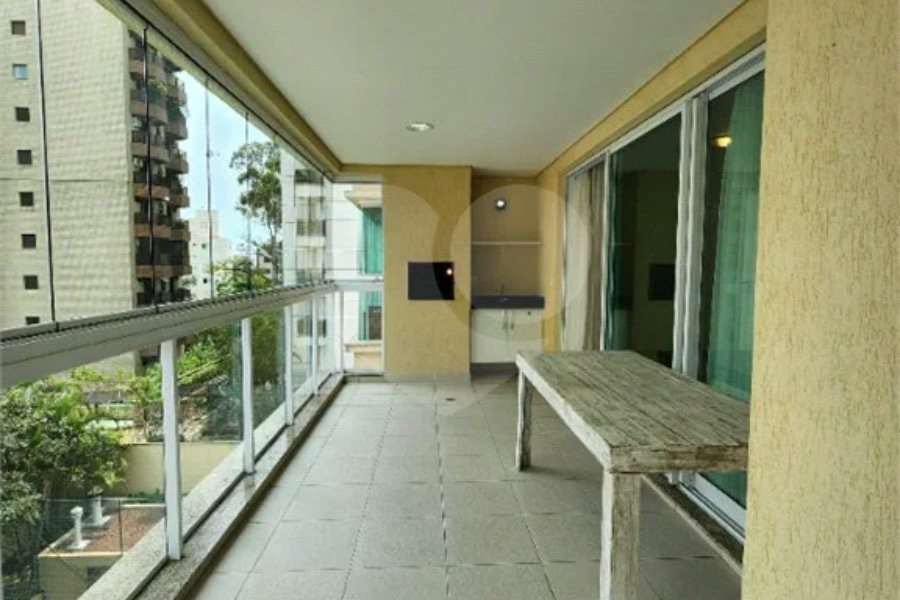 Apartamento à venda com 3 suítes em Santana, São Paulo, SP