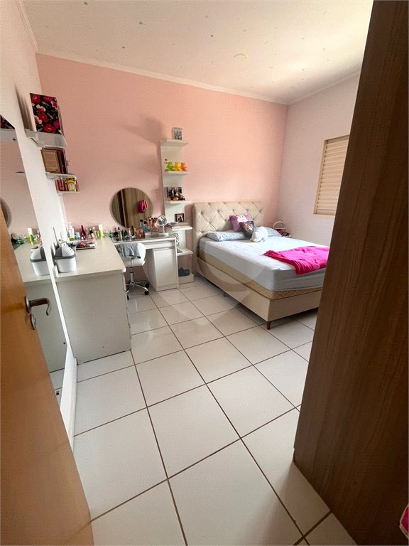 Casa à venda com 4 quartos, sendo 1 suíte, em Vila Santa Maria (vila Xavier), Araraquara, SP
