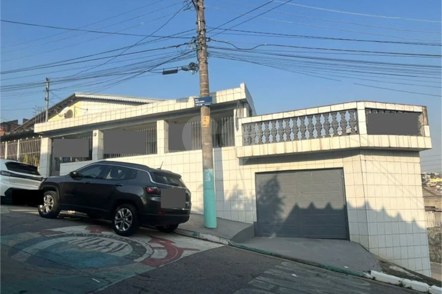 Casa à venda com 3 quartos em Horto, São Paulo, SP