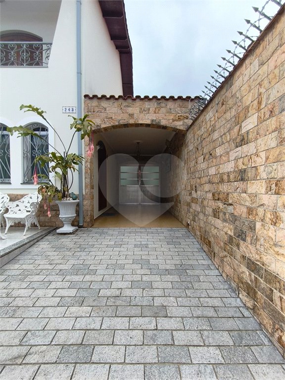 Excelente Sobrado à venda com 281m2 de área construída