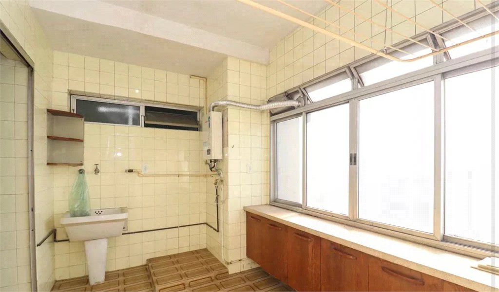 Apartamento à venda com 3 quartos em Sumarezinho, São Paulo, SP
