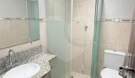 Sobrado à venda com 3 quartos, sendo 1 suíte, em Vila Ré, São Paulo, SP