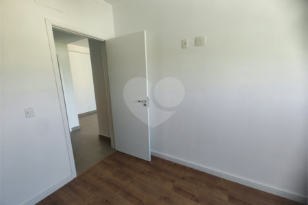 Apartamento à venda com 2 quartos, sendo 1 suíte,  em Vila Thais, Atibaia, SP