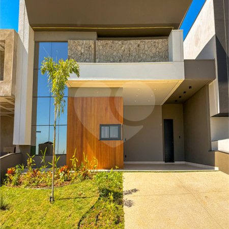 Casa à venda com 3 suítes no condomínio Residencial Dona Maria Candida, Indaiatuba - SP