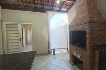Casa à venda com 3 quartos, sendo 1 suíte, no condomínio Parque das Árvores, Sorocaba - SP