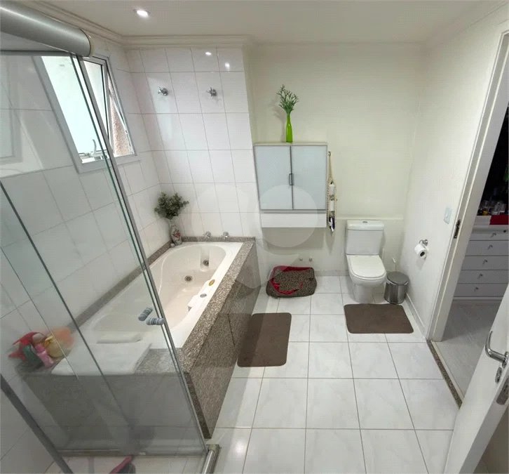 Apartamento à venda com 3 suítes em Jardim Marajoara, São Paulo, SP