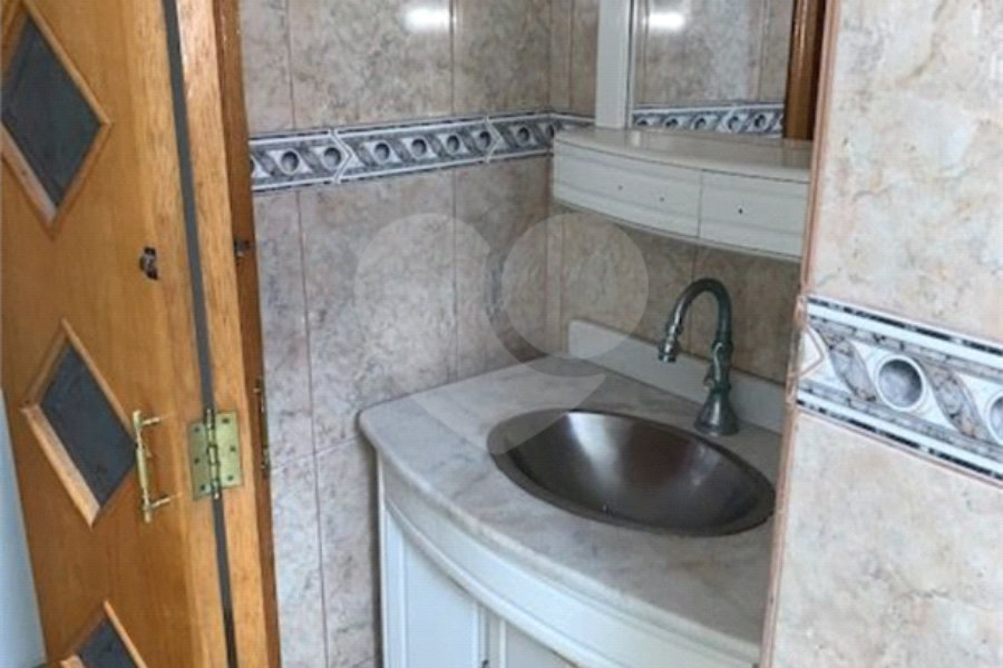 Sobrado à venda com 3 quartos, sendo 1 suíte, em Tremembé, São Paulo, SP