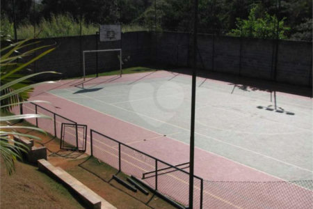 Casa à venda com 3 quartos, sendo 1 suíte, no condomínio Residencial Grape Village, Vinhedo - SP