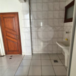 Casa à venda com 4 quartos, sendo 2 suítes, no condomínio Residencial Grape Village, Vinhedo - SP