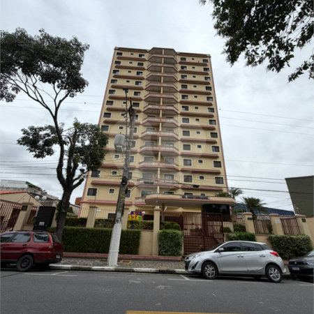 Apartamento à venda com 3 quartos, sendo 1 suíte, no Centro, Suzano, SP