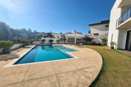 Casa à venda com 3 suítes no condomínio Reserva dos Jatobás, Louveira - SP