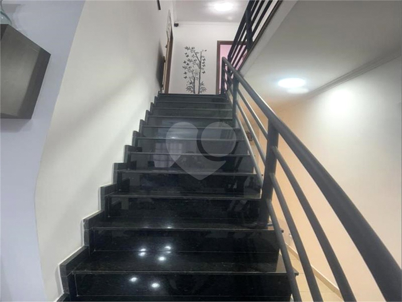 Sobrado à venda com 3 quartos, sendo 1 suíte,  em Vila Marari, São Paulo, SP