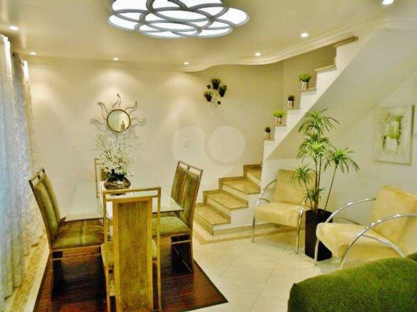 Casa à venda com 3 quartos, sendo 1 suíte, no condomínio Villaggio Di Firenze, São Paulo - SP