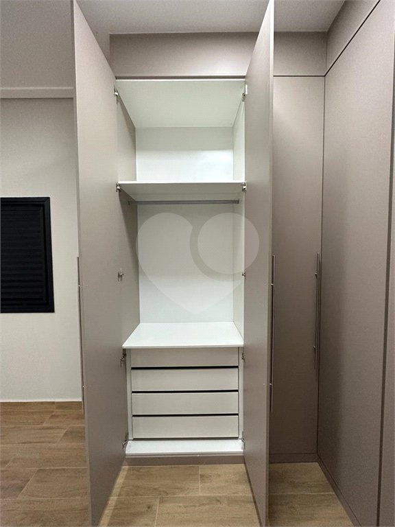 Casa à venda com 3 quartos, sendo 1 suíte,  no condomínio Lagos D Icaraí, Salto - SP