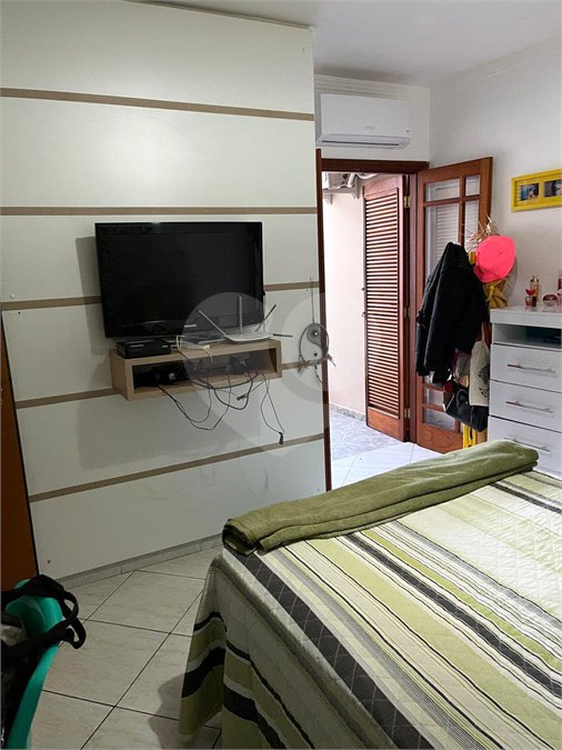 Casa à venda com 3 suítes no condomínio Residencial Palmas I, São Paulo - SP
