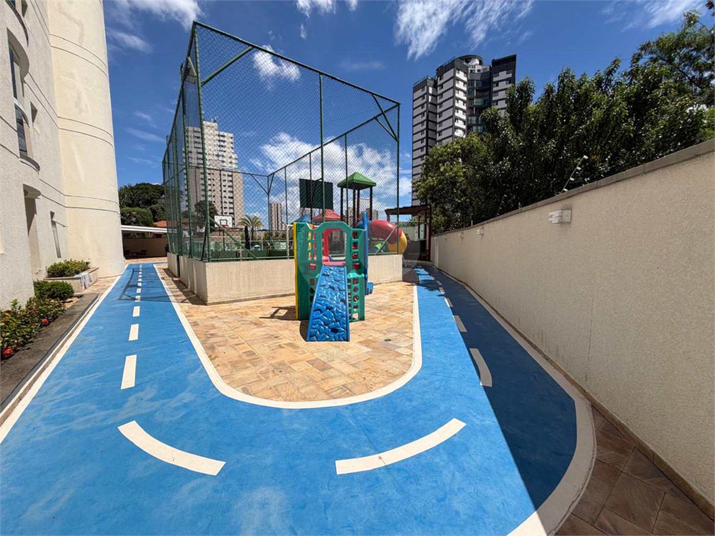 Apartamento à venda com 3 suítes em Santana, São Paulo, SP