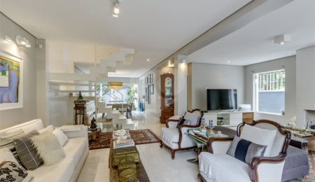 Casa de Vila à venda com 3 quartos, sendo 2 suítes, em Brooklin Velho, São Paulo, SP
