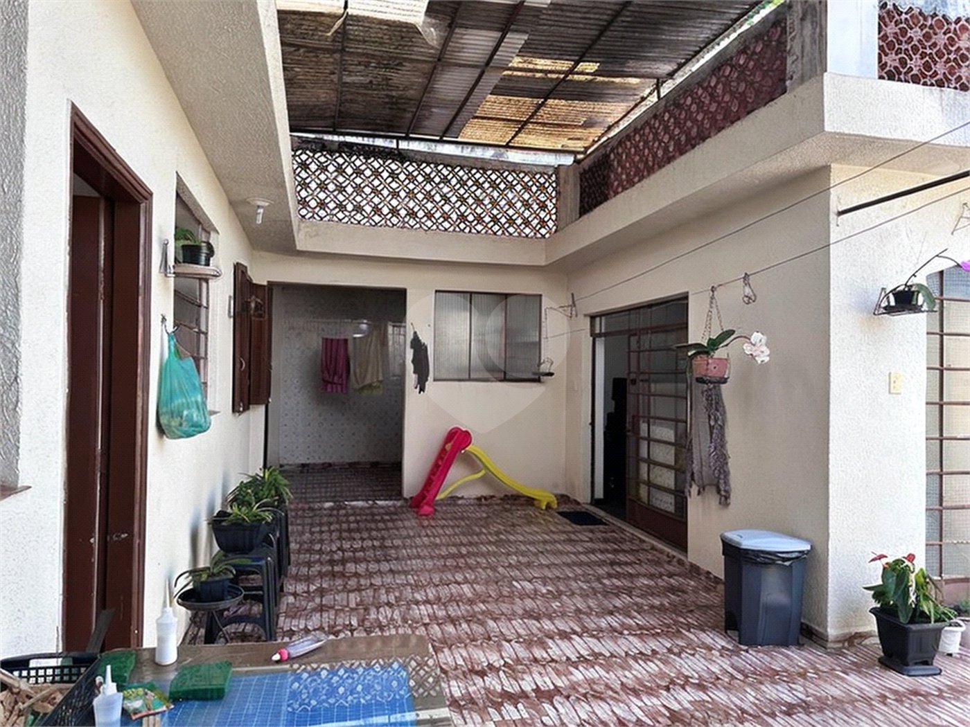 Casa Térrea à venda com 4 quartos em Vila Vitório Mazzei, São Paulo, SP