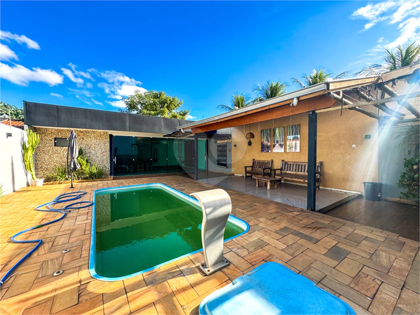 Casa à venda com 3 quartos, sendo 1 suíte, em Jardim Paranapunga, Três Lagoas, MS