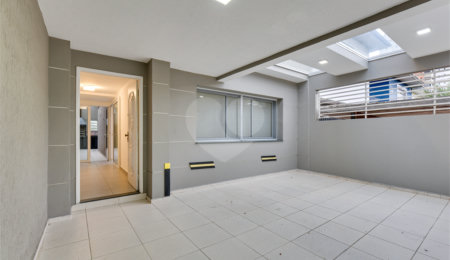 Sobrado à venda com 4 quartos, sendo 3 suítes,  em Campo Belo, São Paulo, SP