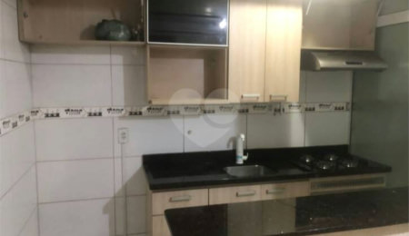 Apartamento à venda com 2 quartos, sendo 1 suíte,  em Jardim São Luís, Suzano, SP