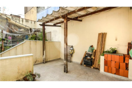 Prédio à venda com 5 quartos em Santa Teresinha, São Paulo, SP