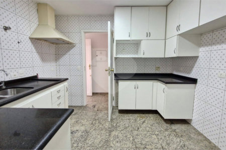 Casa à venda com 4 suítes no condomínio Jardim Vitória Régia, São Paulo - SP