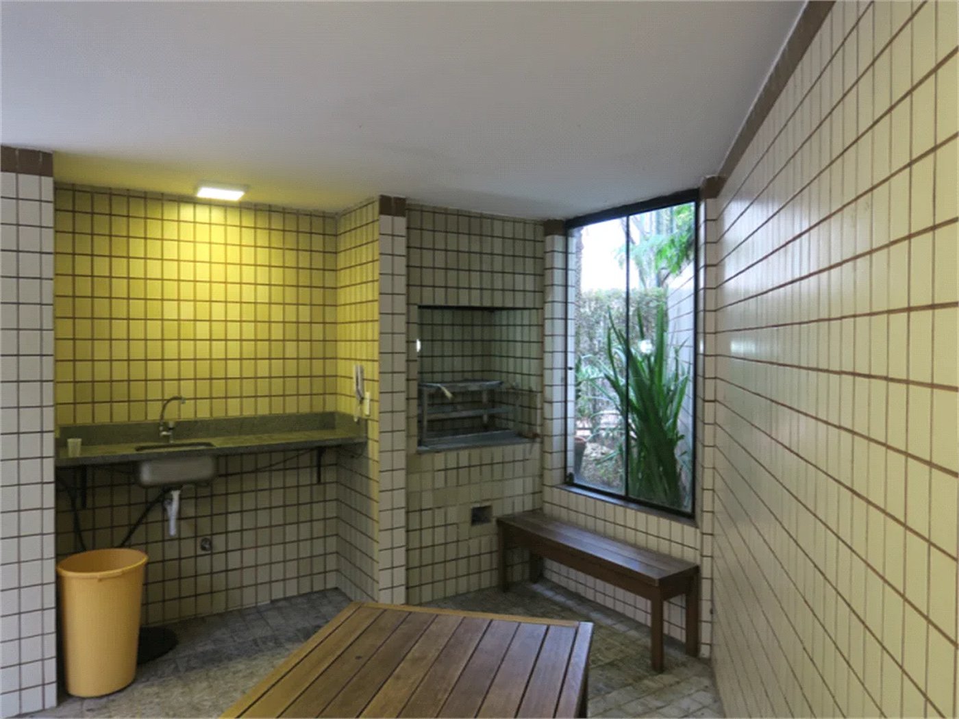 Apartamento à venda com 3 suítes em Vila Suzana, São Paulo, SP