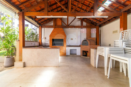 Apartamento à venda com 3 quartos, sendo 1 suíte,  em Alto da Boa Vista, São Paulo, SP