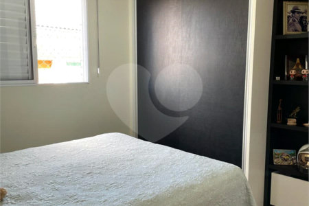 Casa à venda com 3 suítes no condomínio Tamboril, São Paulo - SP