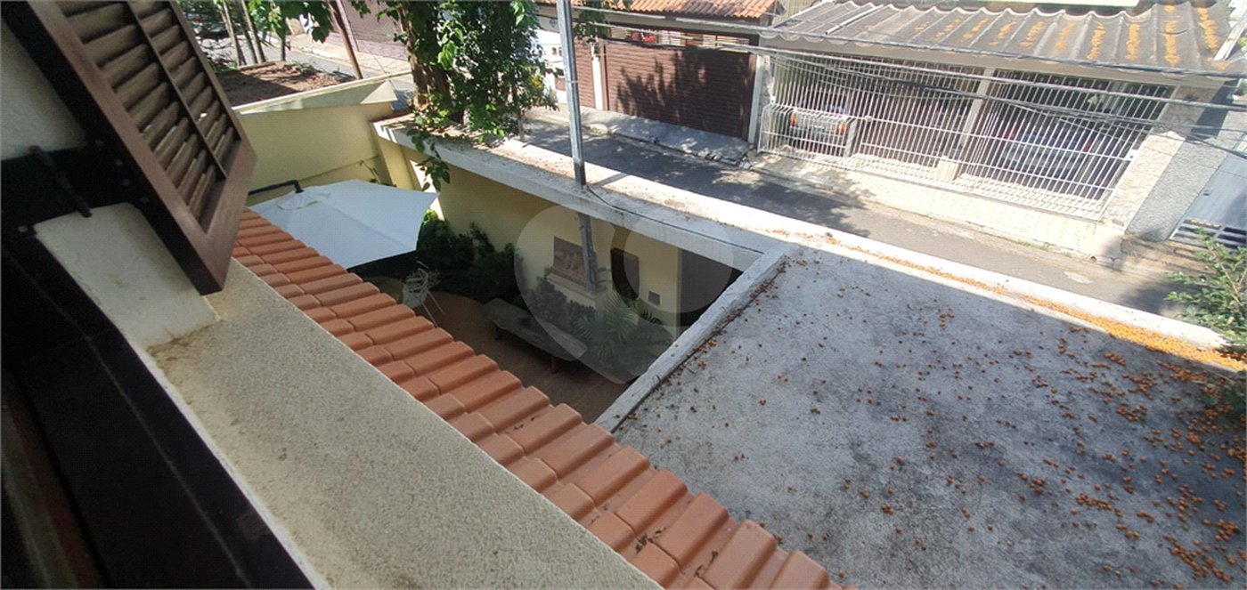 Sobrado à venda com 4 quartos, sendo 2 suítes, em Granja Julieta, São Paulo, SP