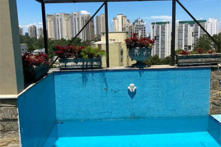 Cobertura à venda com 3 quartos, sendo 1 suíte, em Vila Andrade, São Paulo, SP
