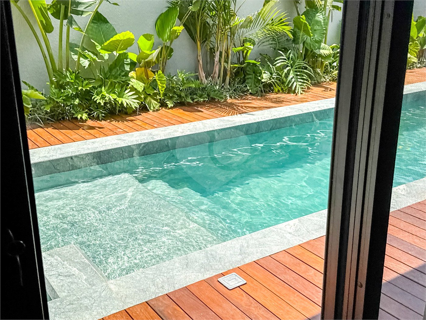 Casa à venda com 3 suítes no condomínio Villa dos Pinheiros, Indaiatuba - SP