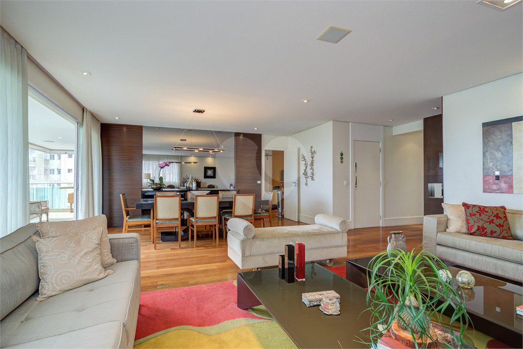 Apartamento à venda com 4 suítes em Brooklin Paulista, São Paulo, SP