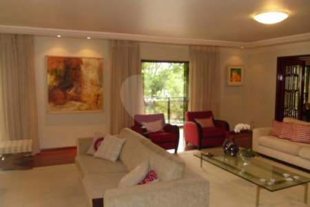 Apartamento à venda com 4 suítes em Real Parque, São Paulo, SP