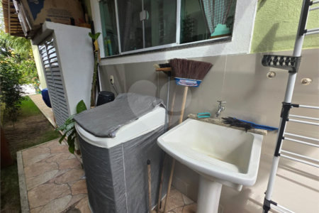 Casa em condomínio à venda com 3 quartos, sendo 1 suíte,  em Rasa, Armação dos Búzios, RJ